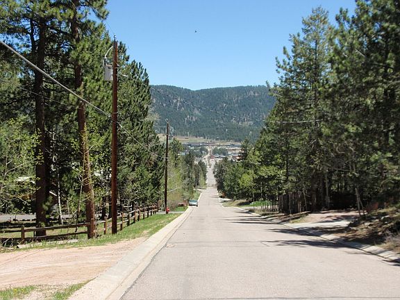 View front to Woodland Park, Co