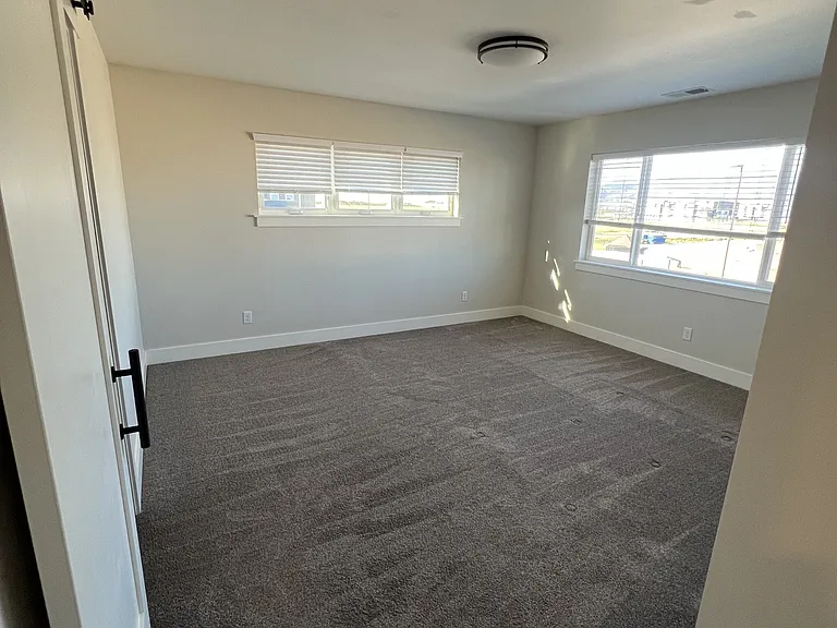 1185 Abigail Ln #A — Photo 34