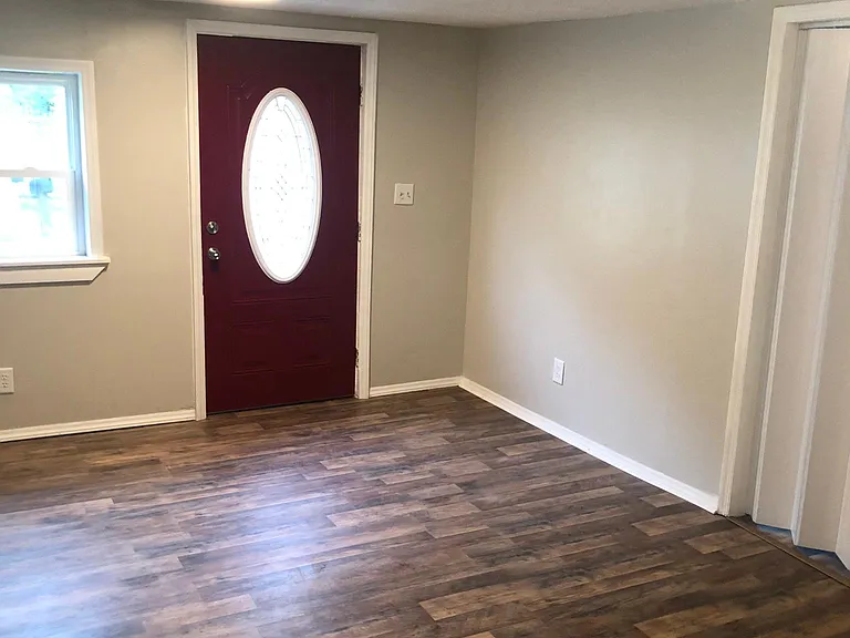 1521 Harvey Rd — Photo 8