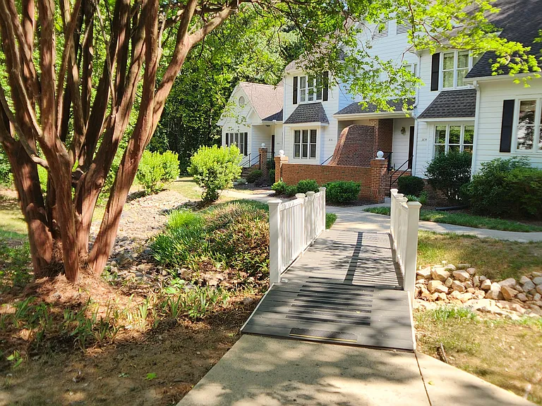 3836 Carnegie Ln — Photo 23