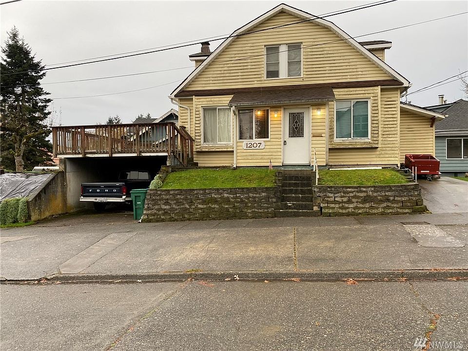 1st image of 1207 8th St