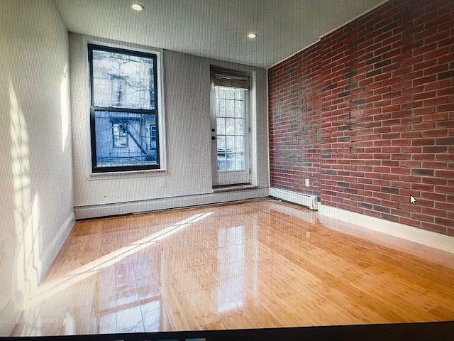 1st image of 147A Columbia St APT 1