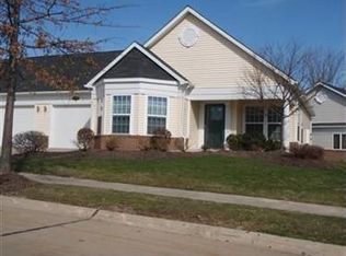 12750 Doula Ln #13B, North Royalton, OH 44133