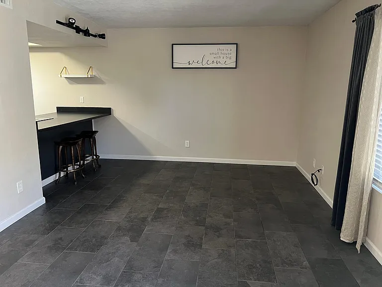 20214 N 21st Dr — Photo 5