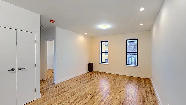 Rented by Aegis Realty Management Corp | media 10