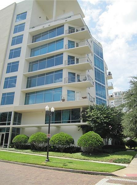 1st image of 525 E Jackson St Unit 303
