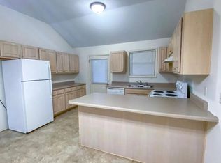 3912 N 16th St, Ozark, MO 65721