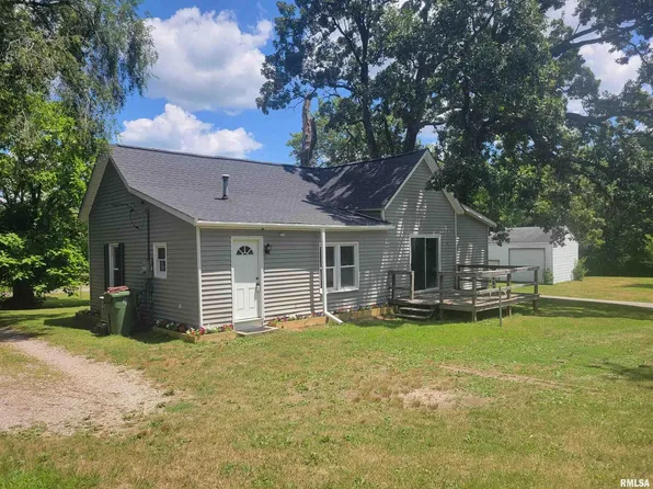 207 N Oak St, Bluford, IL 62814