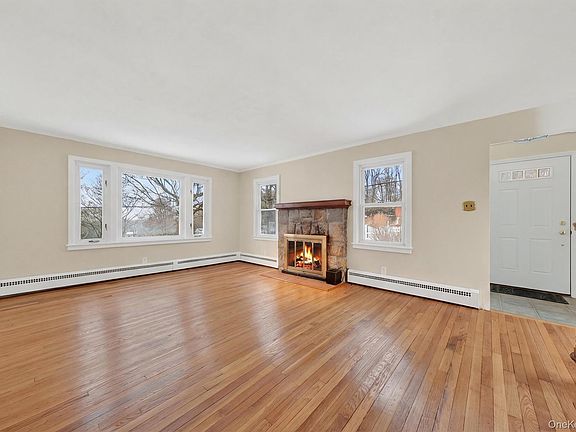 4th image of 31 Oneonta Road