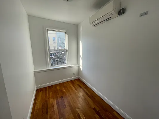 Rented by CCM Property Management LLC | media 29