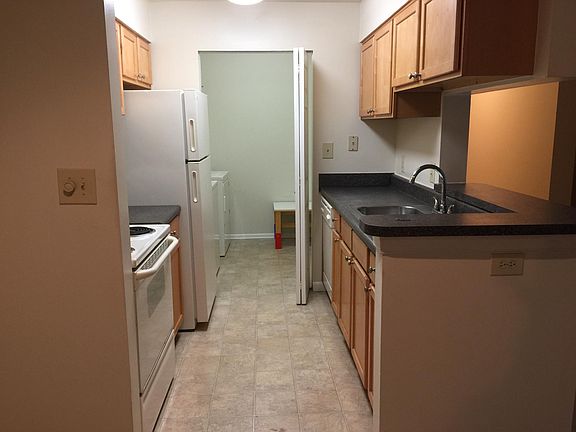 Kitchen/Pantry