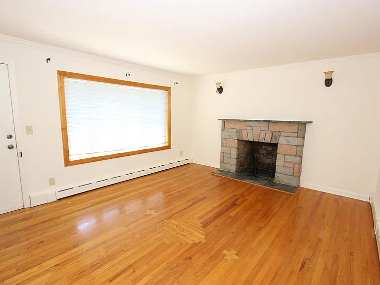 87 Malcolm Ave #1 — Photo 5