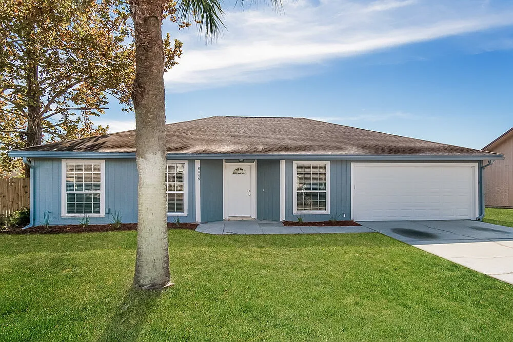3 bed, 2.0 bath, 1605 sqft, $1,945 — Photo 1
