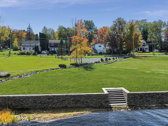 2nd image of 100 Lake Ave
