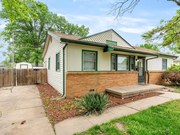 5226 S Madison Ave, Wichita, KS 67216