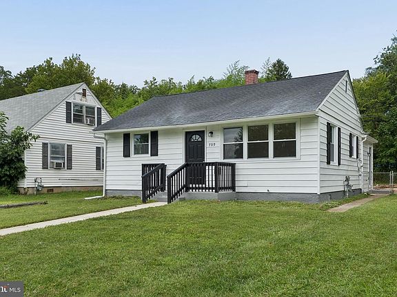 2nd image of 709 Templecliff Rd