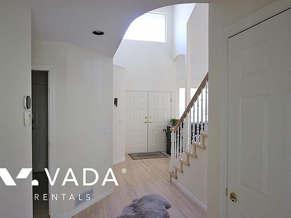 5th image of 1572 Salal Cres