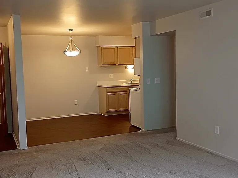 Prentiss Pointe Apartments — Photo 249