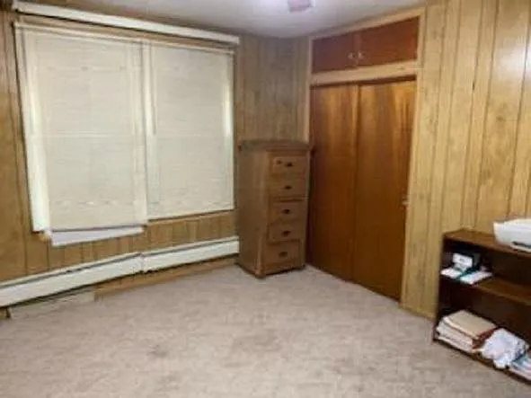 Middle Bedroom