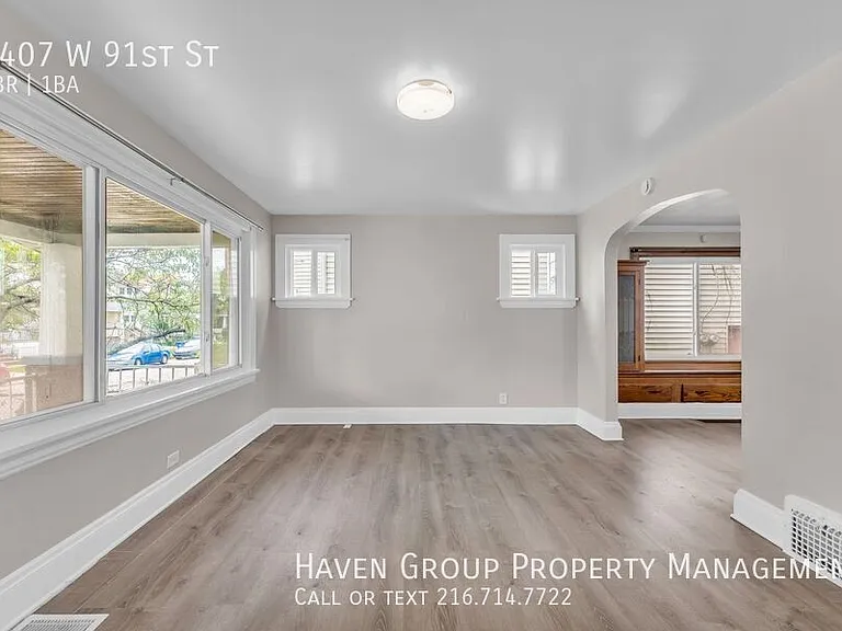 3407 W 91st St — Photo 6