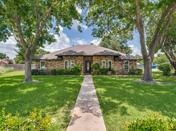 913 Lake Meadows Dr, Rockwall, TX 75087