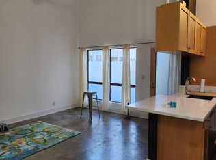 132 Strand St APT 205, Santa Monica, CA 90405