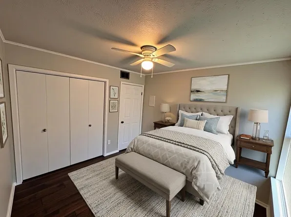 2124 Burton Dr, Austin, TX