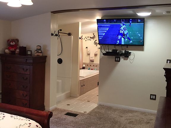 Upstairs Master BR