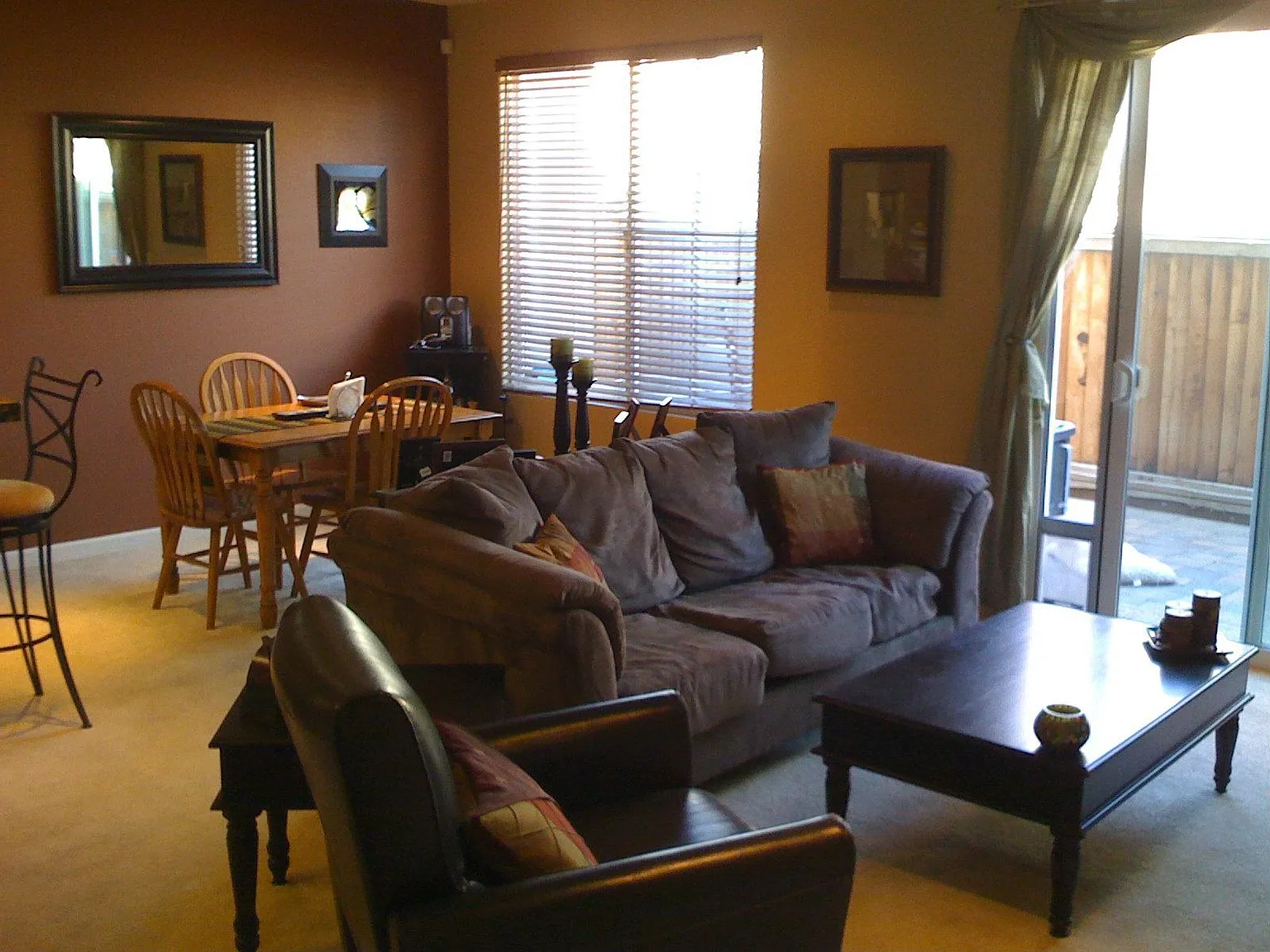 1373 Reagan Way photo 1