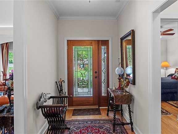4th image of 428 Biscayne St