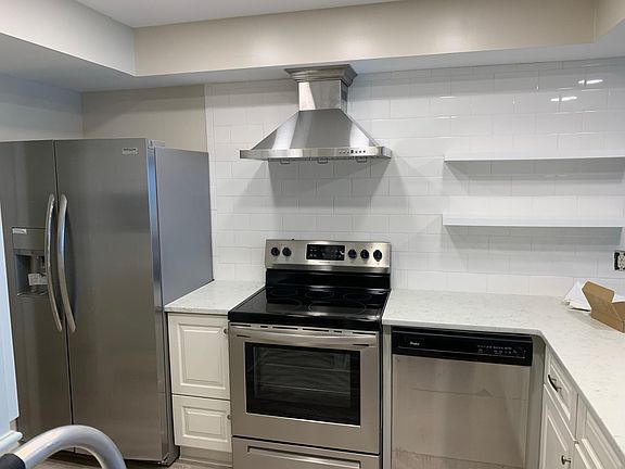 3rd image of 311 Arendell St APT 403