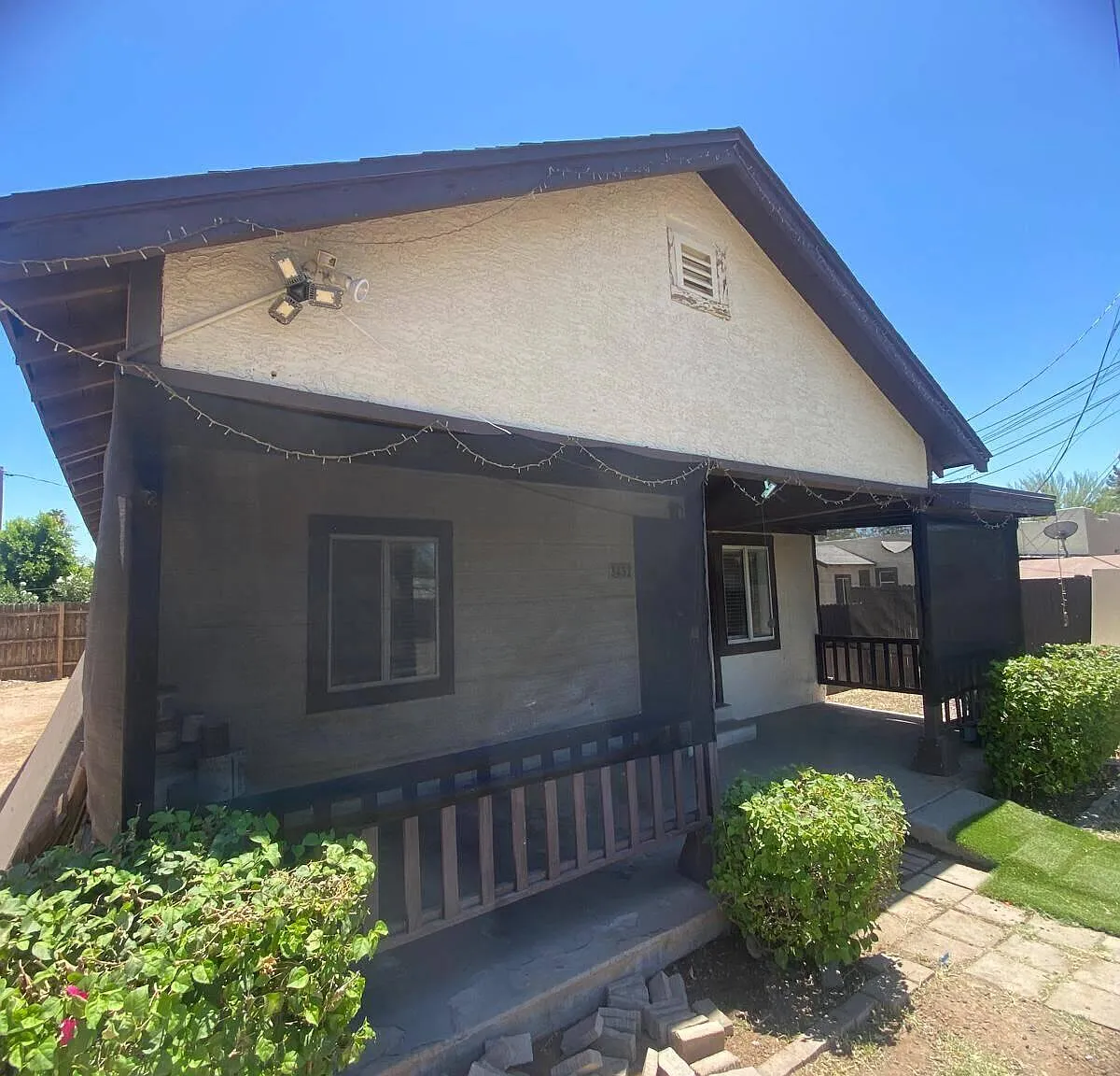 3 bed, 1.0 bath, 1575 sqft, $1,895 — Photo 2