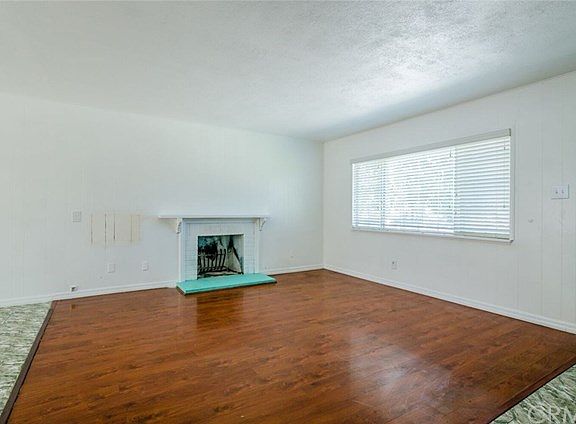 4th image of 6611 Mitad Ct