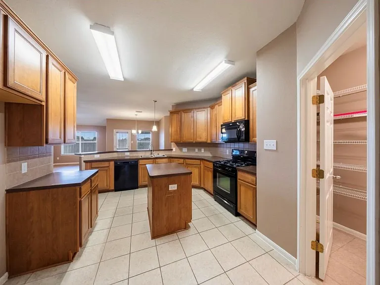 6007 Wilcox Point Ct — Photo 7