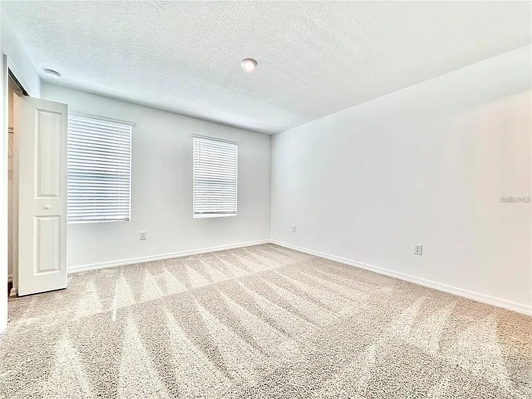 6248 Fairmont Ln — Photo 10