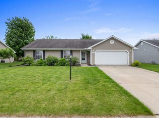 611 Northgate Dr, Saint Joseph, IL 61873