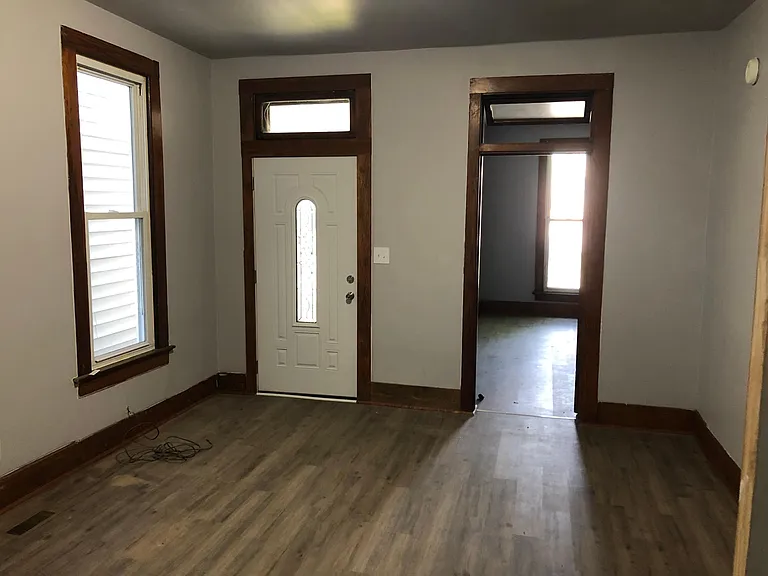 2317 W Delaware St — Photo 5