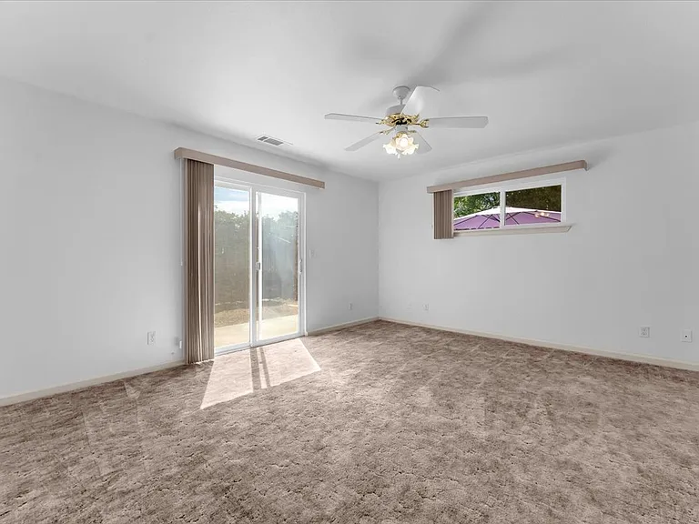 2863 Sandstone Dr — Photo 16