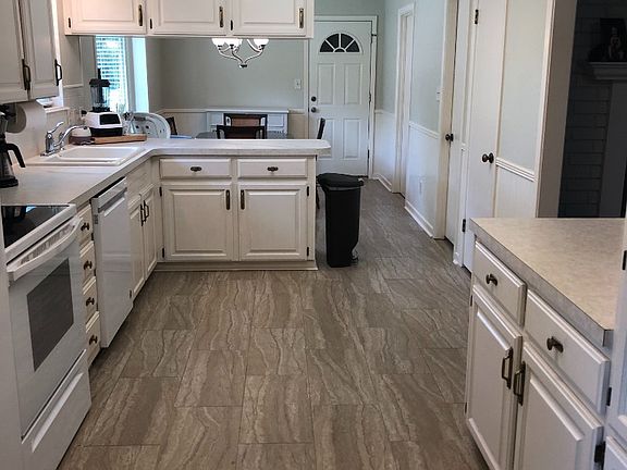 3rd image of 34 Park Ln