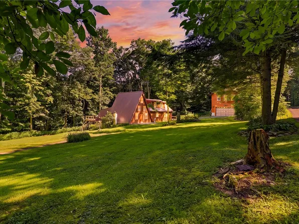 159 Zorn Dr, Somerset, PA 15501