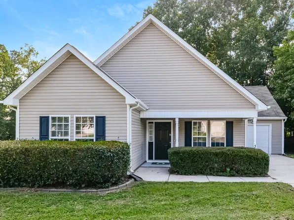 3709 Blue Blossom Dr, Raleigh, NC 27616