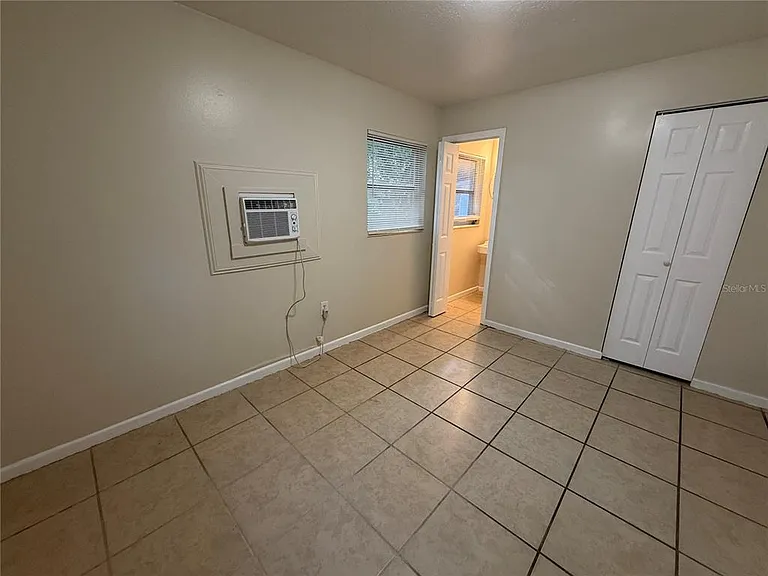 1323 Braebury Dr — Photo 6