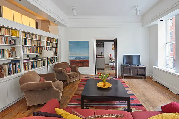 Rented by Douglas Elliman | media 39