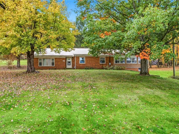 321 Leech Rd, Greenville, PA 16125