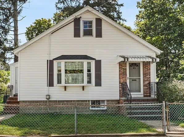 10 Joyce Kilmer Rd, West Roxbury, MA 02132