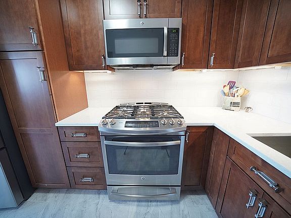 5th image of 4515 Willard Ave APT 2201S