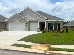 13436 Crane Dr, Vancleave, MS 39565