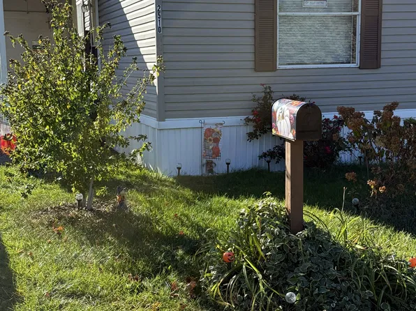 2510 Border Dr, Erie, PA 16506