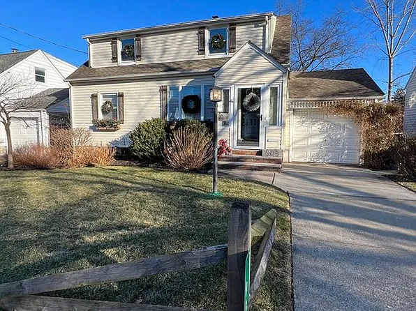 98 Ridgewood Rd, Clifton, NJ 07012