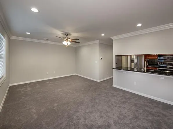 Fairfield Knolls At West Sayville